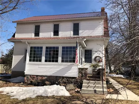 213 N 6th St, Cornell, WI 54732 photo 1