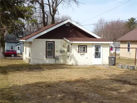 217 N 3rd St, Cornell, WI 54732 photo 17