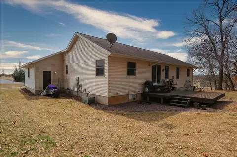 e4460 Interlachen Boulevard, Eleva, WI 54738 photo 4
