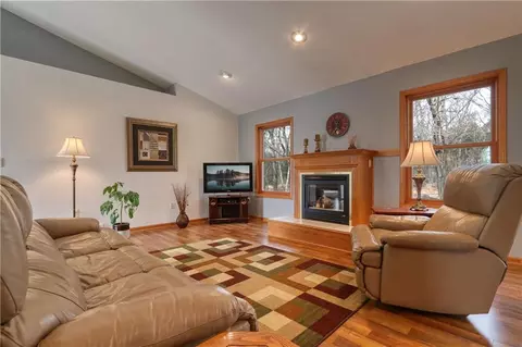 e4460 Interlachen Boulevard, Eleva, WI 54738 photo 9