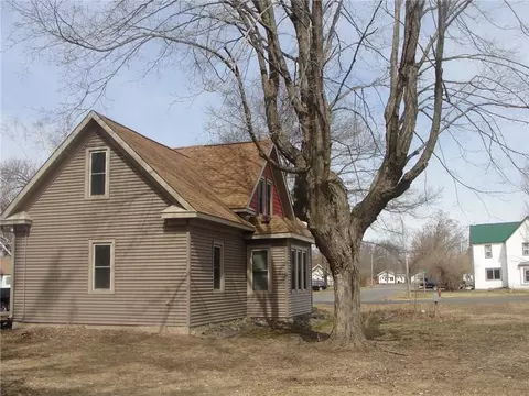 600 E Butternut Ave, Luck, WI 54853 photo 32