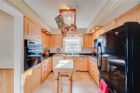 716 E Park, Luck, WI 54853 photo 5