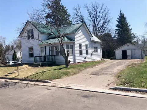 120 E Oak St, Stanley, WI 54768 photo 3