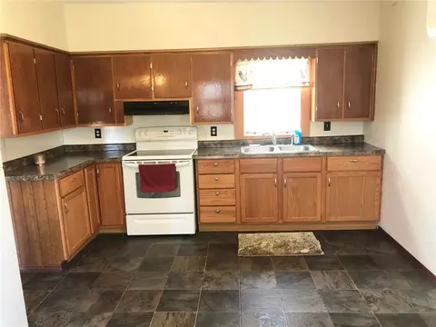 120 E Oak St, Stanley, WI 54768 photo 8