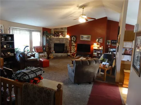 324 Rudolph Rd, Cameron, WI 54822 photo 6
