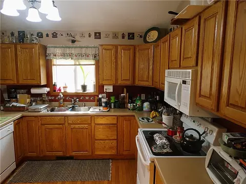 324 Rudolph Rd, Cameron, WI 54822 photo 8