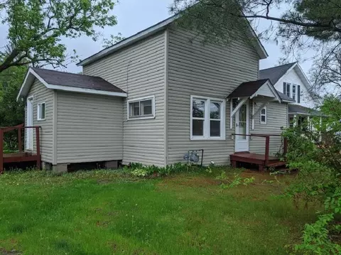 413 Tainter St, Chetek, WI 54728 photo 2