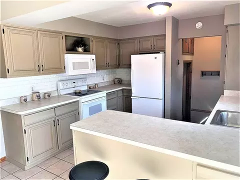 1606 E 3rd St, Superior, WI 54880 photo 8