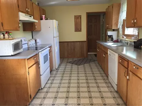 7780 25th St, Colfax, WI 54730 photo 2