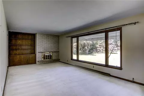 3925 Nimitz St, Eau Claire, WI 54701 photo 6