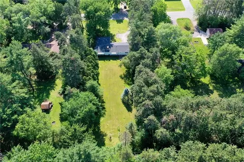 3925 Nimitz St, Eau Claire, WI 54701 photo 3