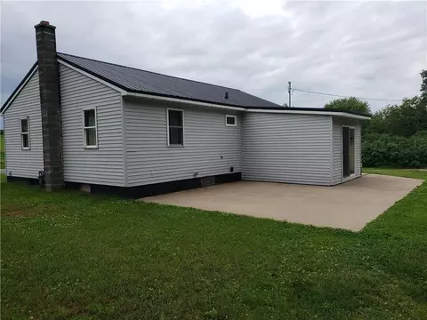 401 E Pine St, Strum, WI 54770 photo 4