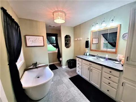 809 E Woodland Ave, Barron, WI 54812 photo 9