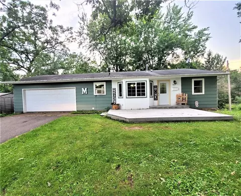 809 E Woodland Ave, Barron, WI 54812 photo 1
