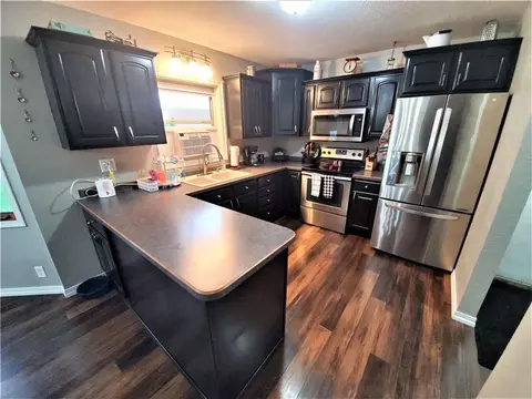 809 E Woodland Ave, Barron, WI 54812 photo 3