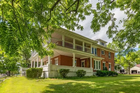 247 E 3rd Ave, Stanley, WI 54768 photo 7