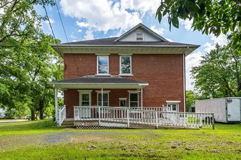 247 E 3rd Ave, Stanley, WI 54768 photo 4