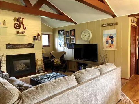 211 E Lawrence St, Thorp, WI 54771 photo 15