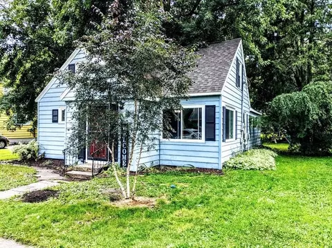 2003 Queen St, Bloomer, WI 54724 photo 3