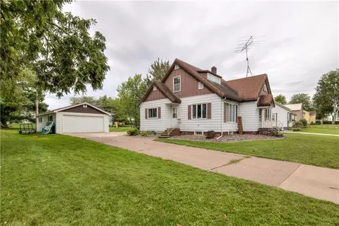 323 E Patten St, Boyd, WI 54726 photo 2