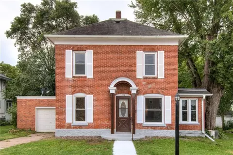 222 E 4th Ave, Stanley, WI 54768 photo 1