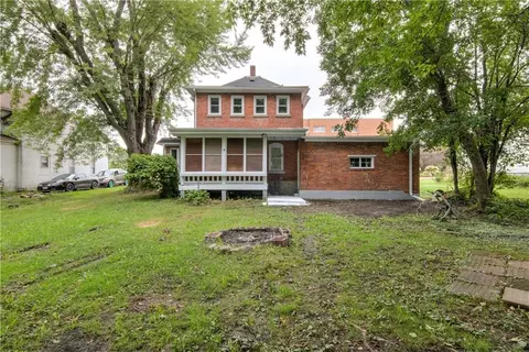 222 E 4th Ave, Stanley, WI 54768 photo 4
