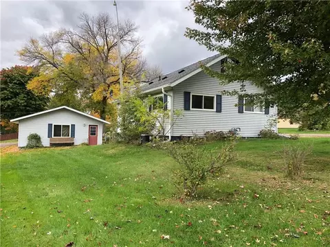 423 Bates St, Cornell, WI 54732 photo 3