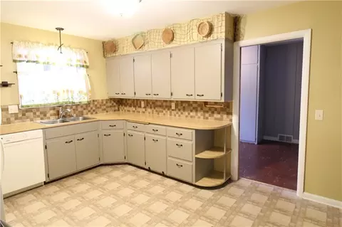58 Ridgeway Dr, Shell Lake, WI 54871 photo 9