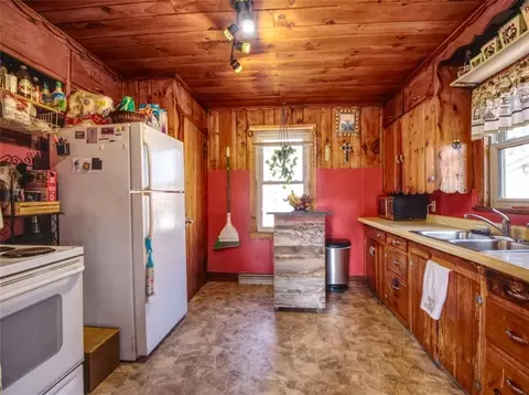Undisclosed, Bloomer, WI 54724 photo 6