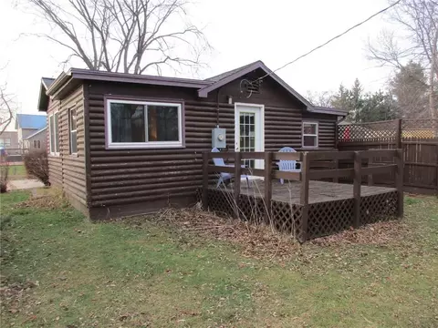 508 Sexton St, Chetek, WI 54728 photo 2