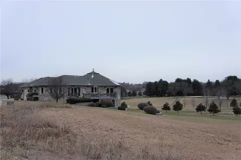 1231 Valley Estates Rd, Mondovi, WI 54755