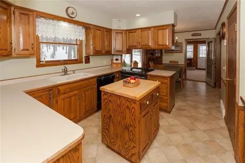 1018 Huron St, Spooner, WI 54801 photo 10