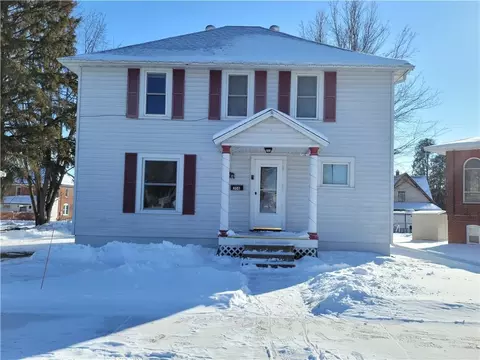 208 E 4th Ave, Stanley, WI 54768 photo 1