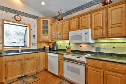 44365 Eagle Point Dr, Cable, WI 54821 photo 9