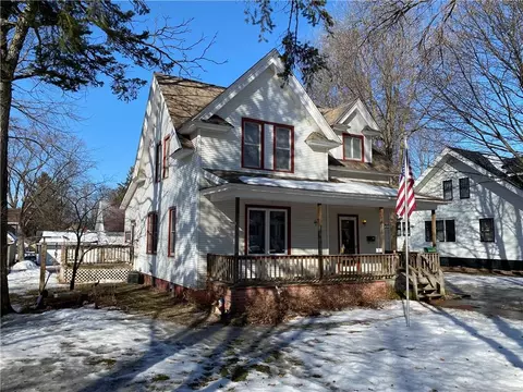 1815 Jackson St, Bloomer, WI 54724 photo 2