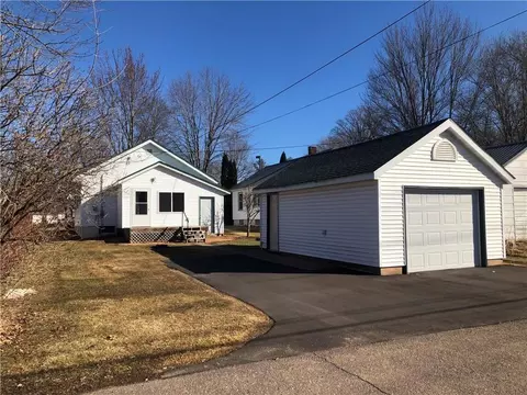 621 Main St, Cornell, WI 54732 photo 2