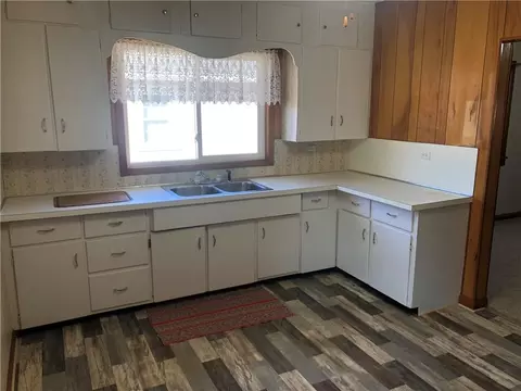 621 Main St, Cornell, WI 54732 photo 3