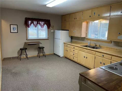 500 Bates St, Cornell, WI 54732 photo 4