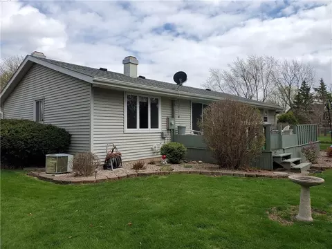 1601 N Blossom Dr, Appleton, WI 54914 photo 5