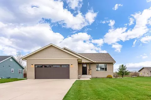 503 E 9th Ave, Stanley, WI 54768 photo 1