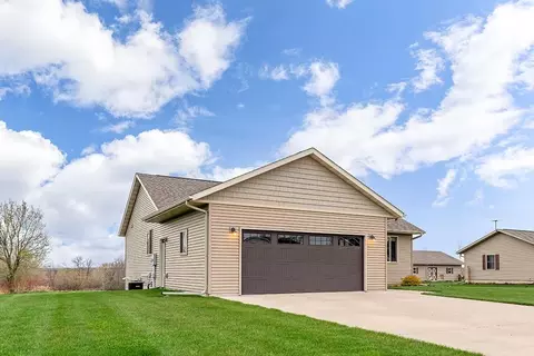 503 E 9th Ave, Stanley, WI 54768 photo 22