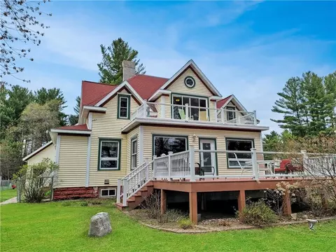 301 Sumner Ct, Chetek, WI 54728 photo 2
