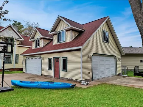 301 Sumner Ct, Chetek, WI 54728 photo 8