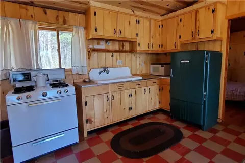 45725 Krafts Point Rd, Cable, WI 54821 photo 9
