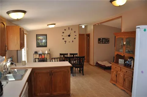 26255 W 2nd Ave, Eleva, WI 54738 photo 2