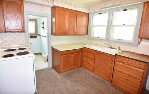 207 W Main St, Cameron, WI 54822 photo 3