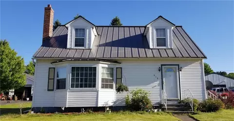 513 E Patten St, Boyd, WI 54726 photo 1