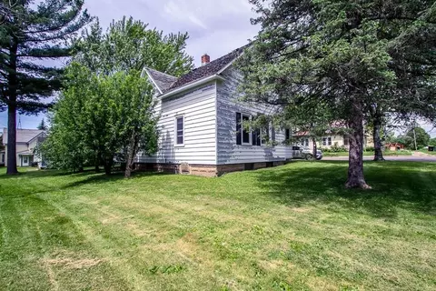 304 E Oak St, Stanley, WI 54768 photo 6