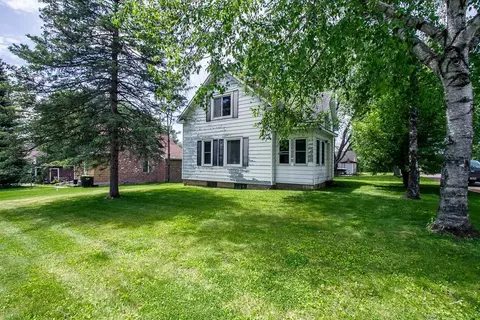 304 E Oak St, Stanley, WI 54768 photo 5