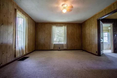 304 E Oak St, Stanley, WI 54768 photo 12